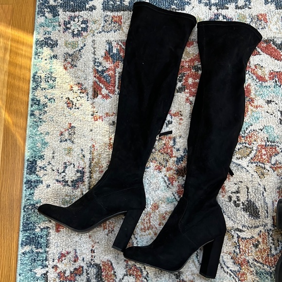 Black over the knee boots with silver zipper - Picture 1 of 4
